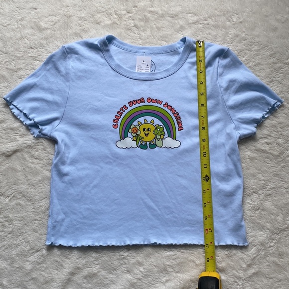 NWT PacSun cropped tee with scalloped trim. Size M. - Picture 6 of 9